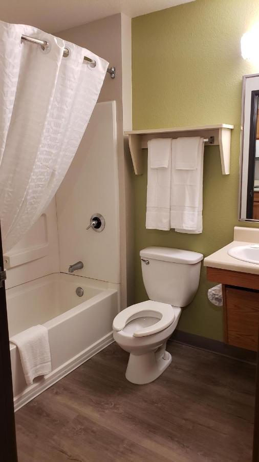 Woodspring Suites Kansas City Mission Merriam Εξωτερικό φωτογραφία