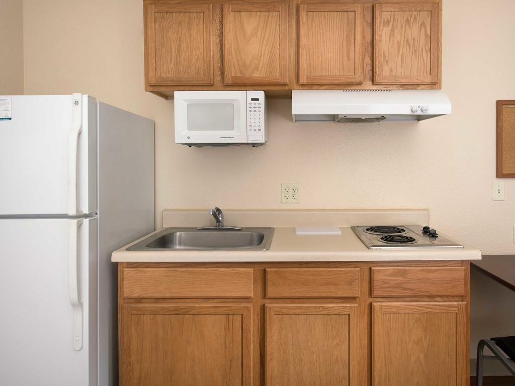 Woodspring Suites Kansas City Mission Merriam Εξωτερικό φωτογραφία