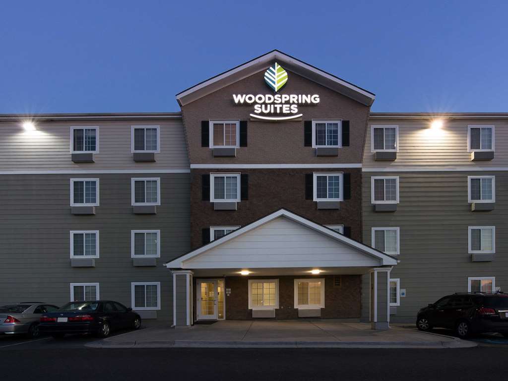 Woodspring Suites Kansas City Mission Merriam Εξωτερικό φωτογραφία